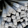 Carrés pleins en acier